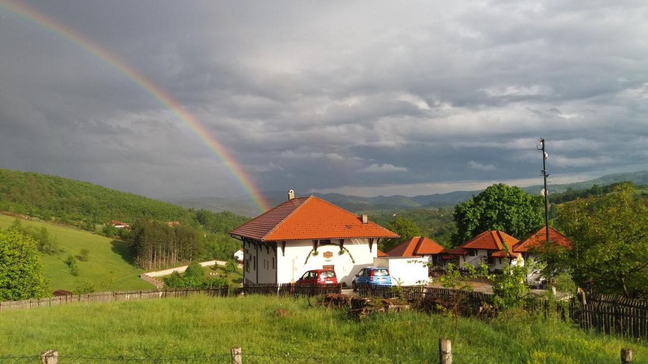 Etno Selo Lelic Bed and Breakfast Valjevo Eksteriør billede