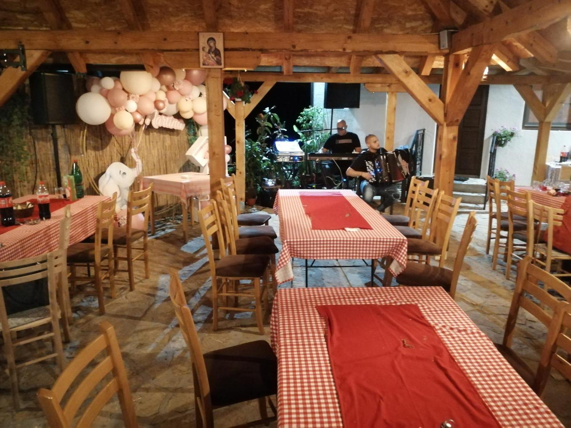 Etno Selo Lelic Bed and Breakfast Valjevo Eksteriør billede