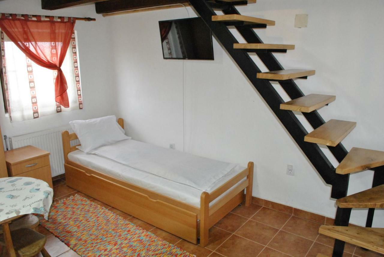 Etno Selo Lelic Bed and Breakfast Valjevo Eksteriør billede