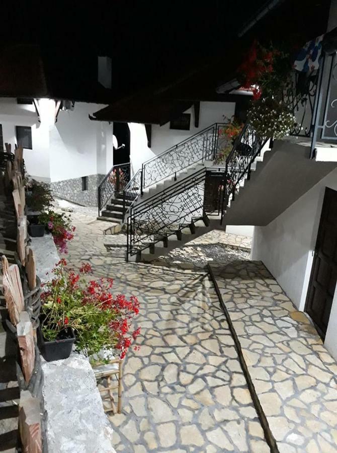 Etno Selo Lelic Bed and Breakfast Valjevo Eksteriør billede